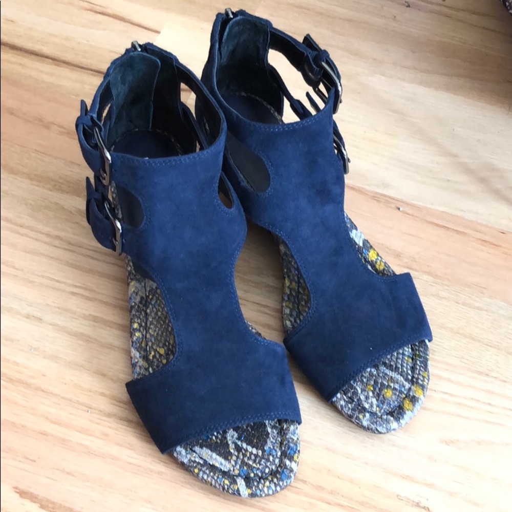 BNWOT Donald Pliner Sandals Size 9-1/2
